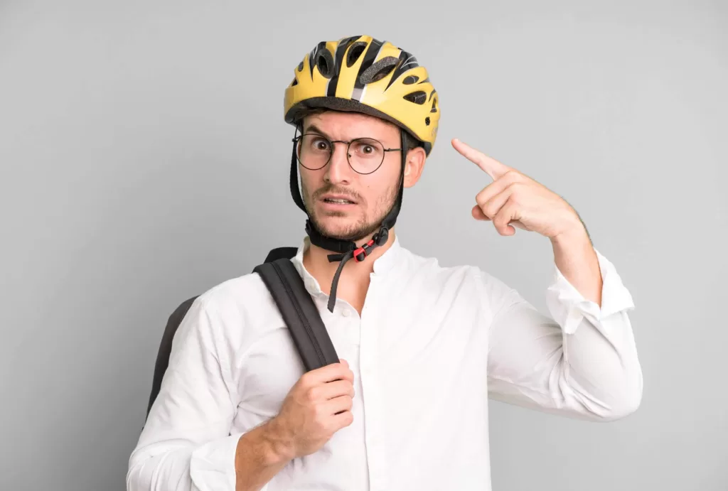 Czy warto jeździć w kasku rowerowym?